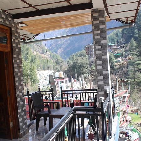 Moonlight Guest House Kasol Dış mekan fotoğraf