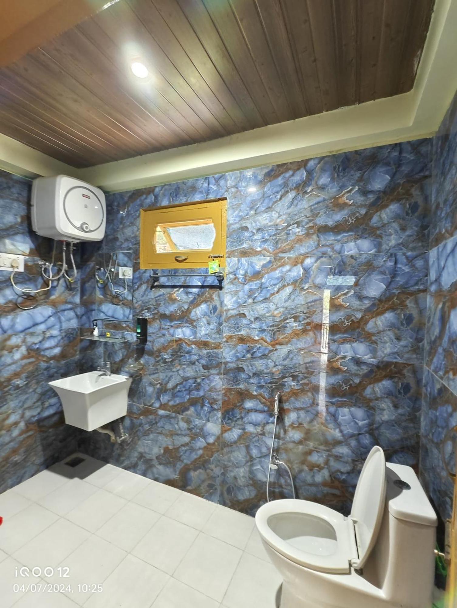 Moonlight Guest House Kasol Dış mekan fotoğraf